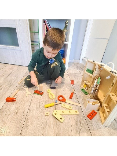 Dėžė + medinių įrankių komplektas 22697 10 Dėžė + medinių įrankių komplektas 22697 10