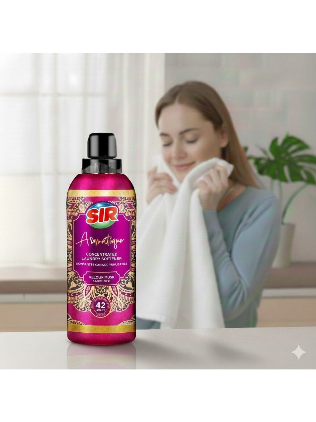 Koncentruotas skalbinių minkštiklis SIR Aromatique „Velour Musk“ – 42 skalbimams 3 Koncentruotas skalbinių minkštiklis SIR Aromatique „Velour Musk“ – 42 skalbimams 3