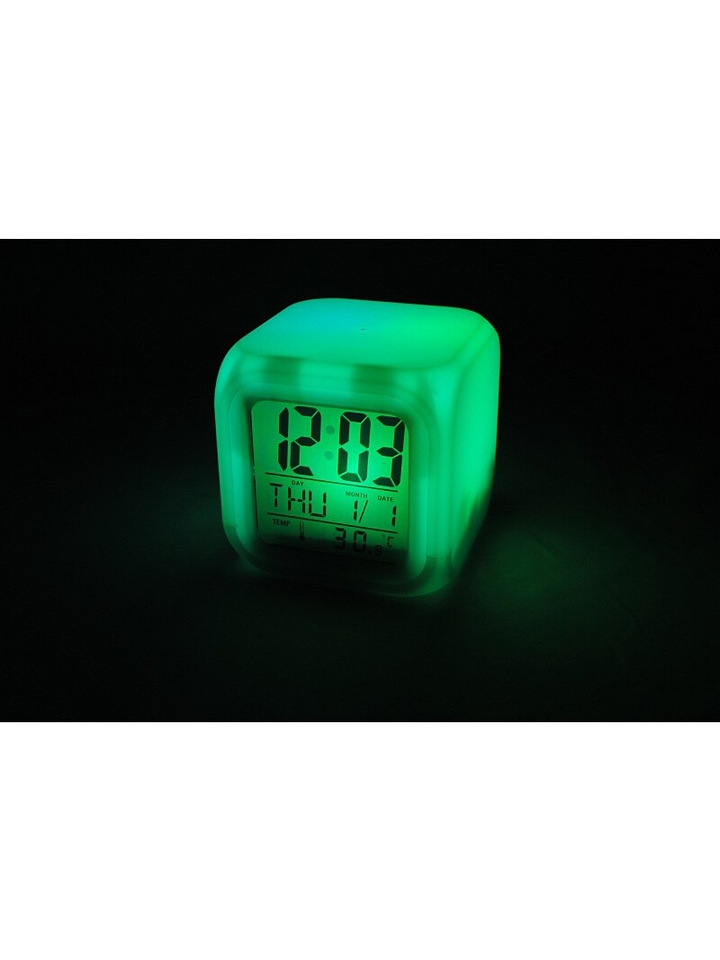 Spalvą keičiantis žadintuvas Iso Trade, LCD, 7,5x7,5 cm, baltas 3 Spalvą keičiantis žadintuvas Iso Trade, LCD, 7,5x7,5 cm, baltas 3